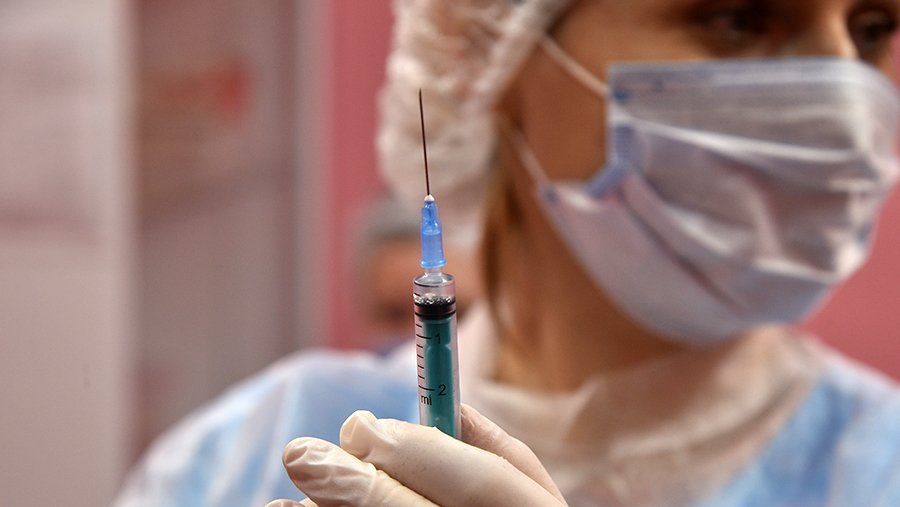 Минздрав предложил отказаться от массовой вакцинации против коронавируса