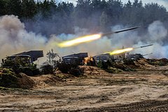 Российские военные уничтожили танк и два пикапа ВСУ на сватовском направлении